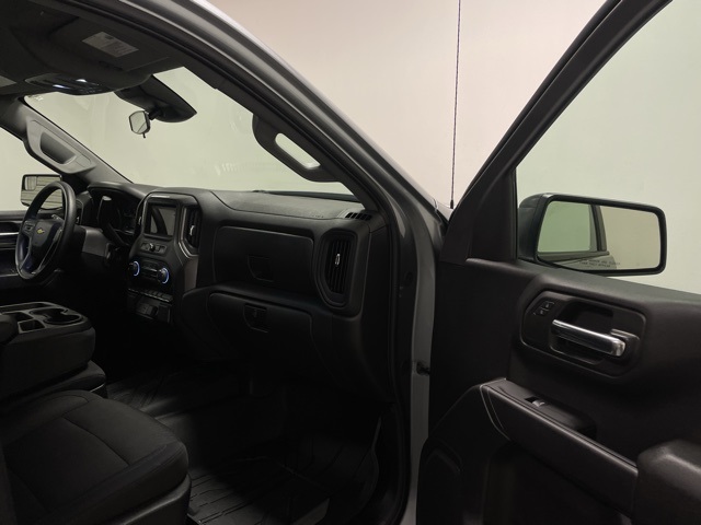 2024 Chevrolet Silverado 1500 Custom photo 17