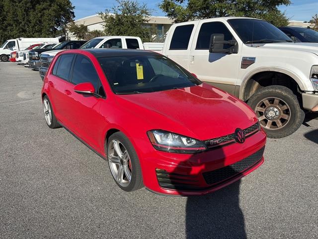 2016 Volkswagen Golf GTI SE photo 2