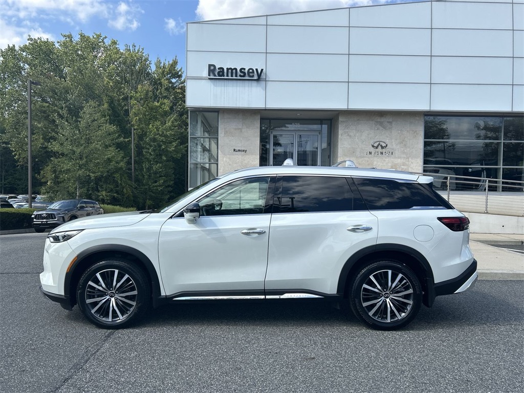 2022 Infiniti QX60 Sensory photo 2