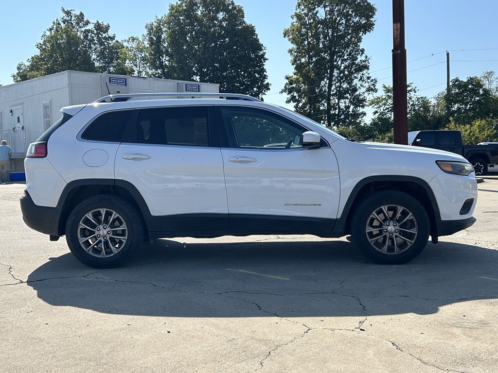 2019 Jeep Cherokee Latitude photo 3