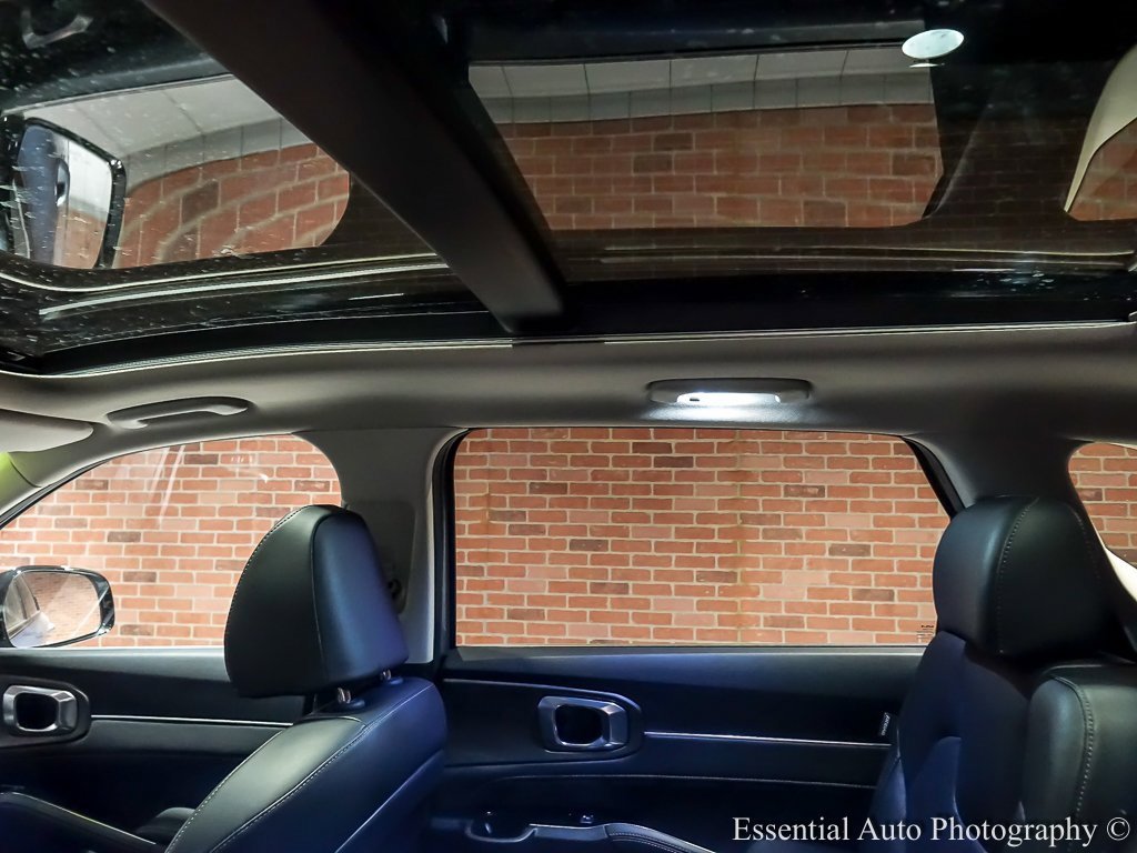 2025 KIA SORENTO - Image 16