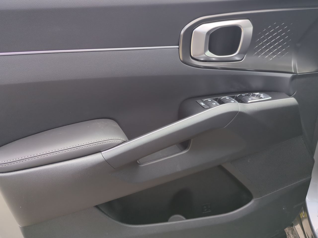 2025 Kia Sorento Plug-In Hybrid EX photo 19