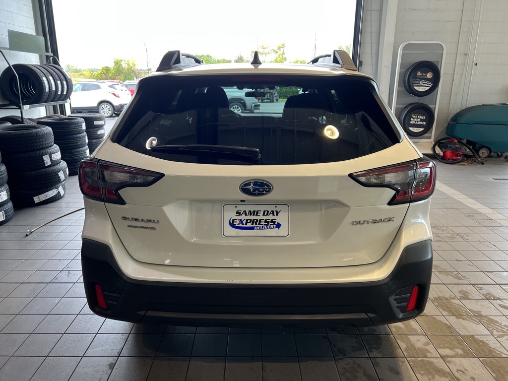 2020 Subaru Outback Premium photo 7