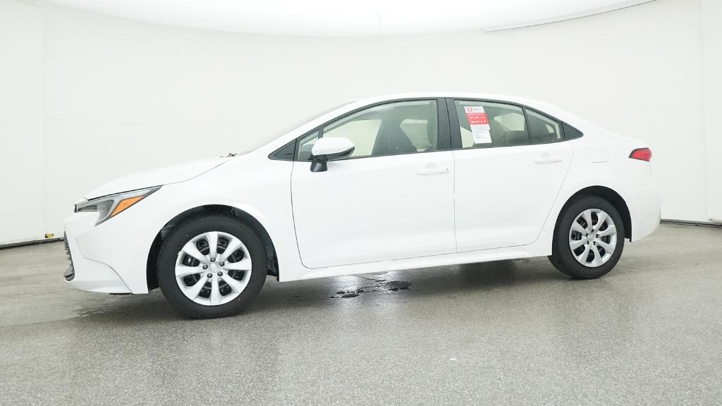 2025 Toyota Corolla Hybrid LE photo 6