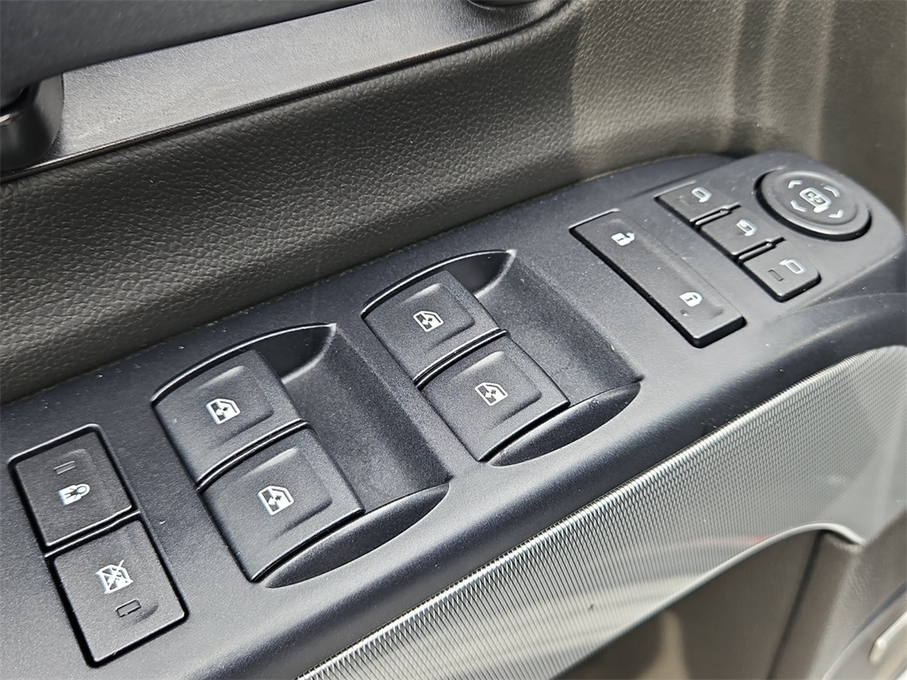 2018 Chevrolet Silverado 1500 LTZ photo 28