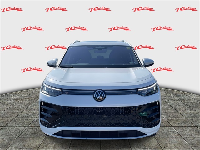 2025 Volkswagen Tiguan SEL R-Line Black photo 7