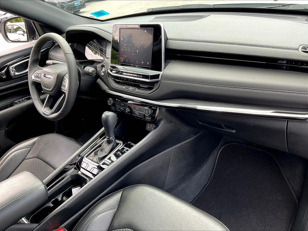 2022 Jeep Compass Altitude photo 9