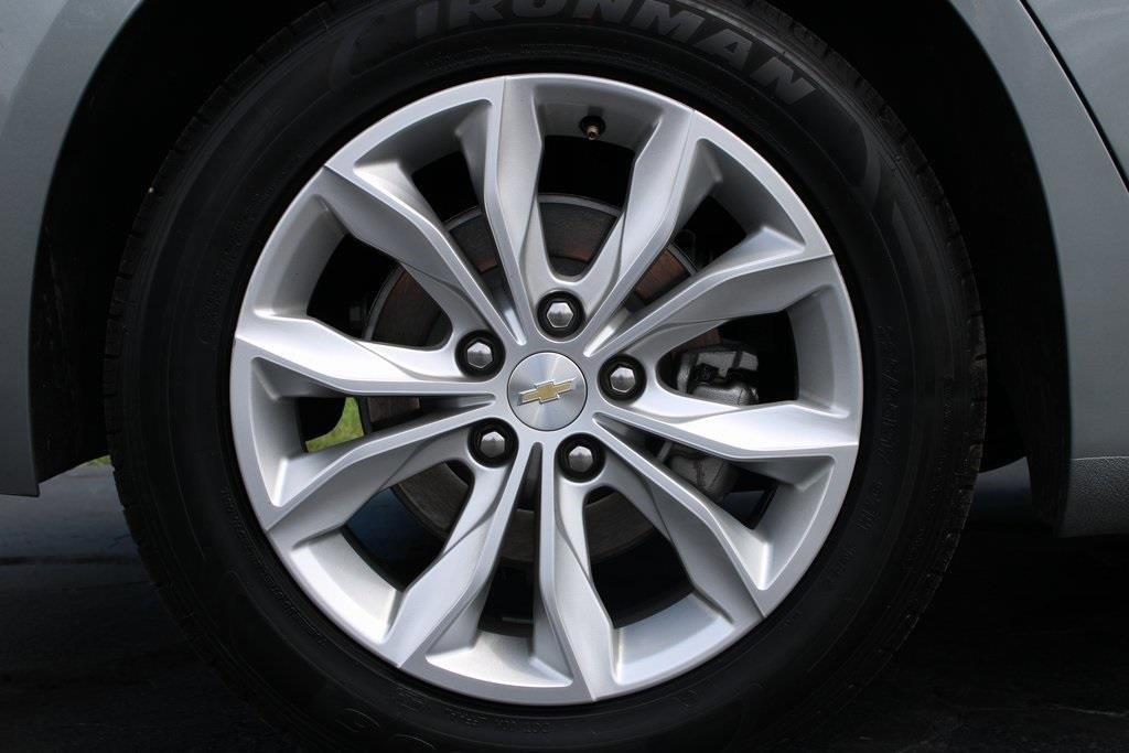2023 Chevrolet Malibu 1LT photo 14