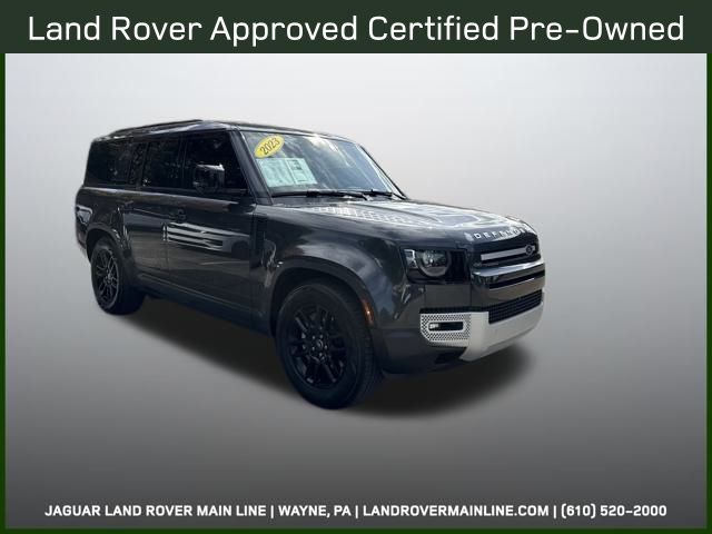 2023 Land Rover Defender 130 SE photo 4