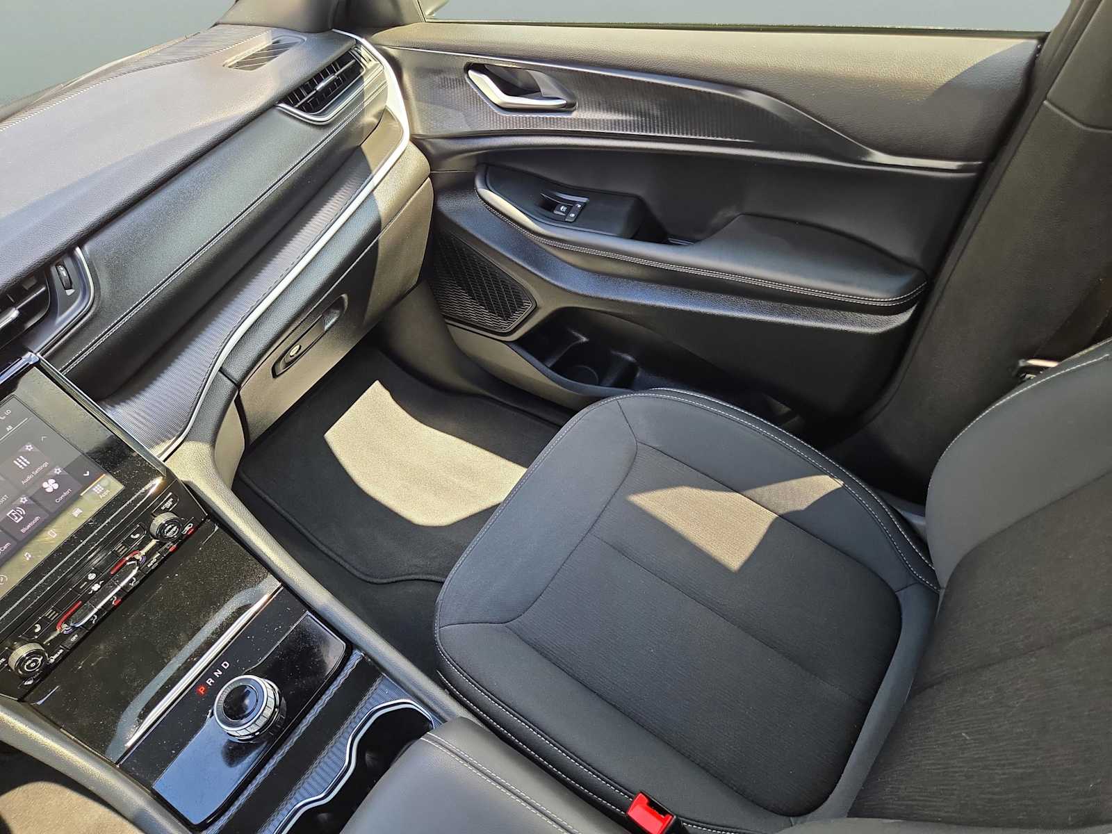 2024 Jeep Grand Cherokee Laredo X photo 14