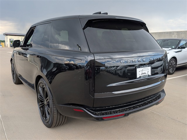 2025 Land Rover Range Rover SE photo 2