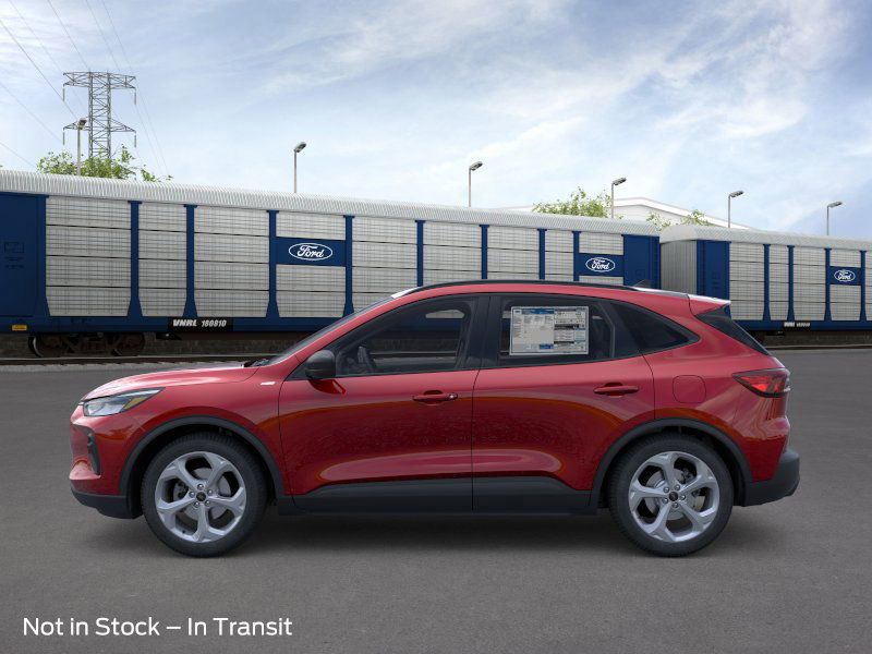 2026 Ford Escape ST-Line photo 4