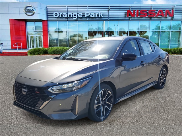 2025 Nissan Sentra SR photo 4