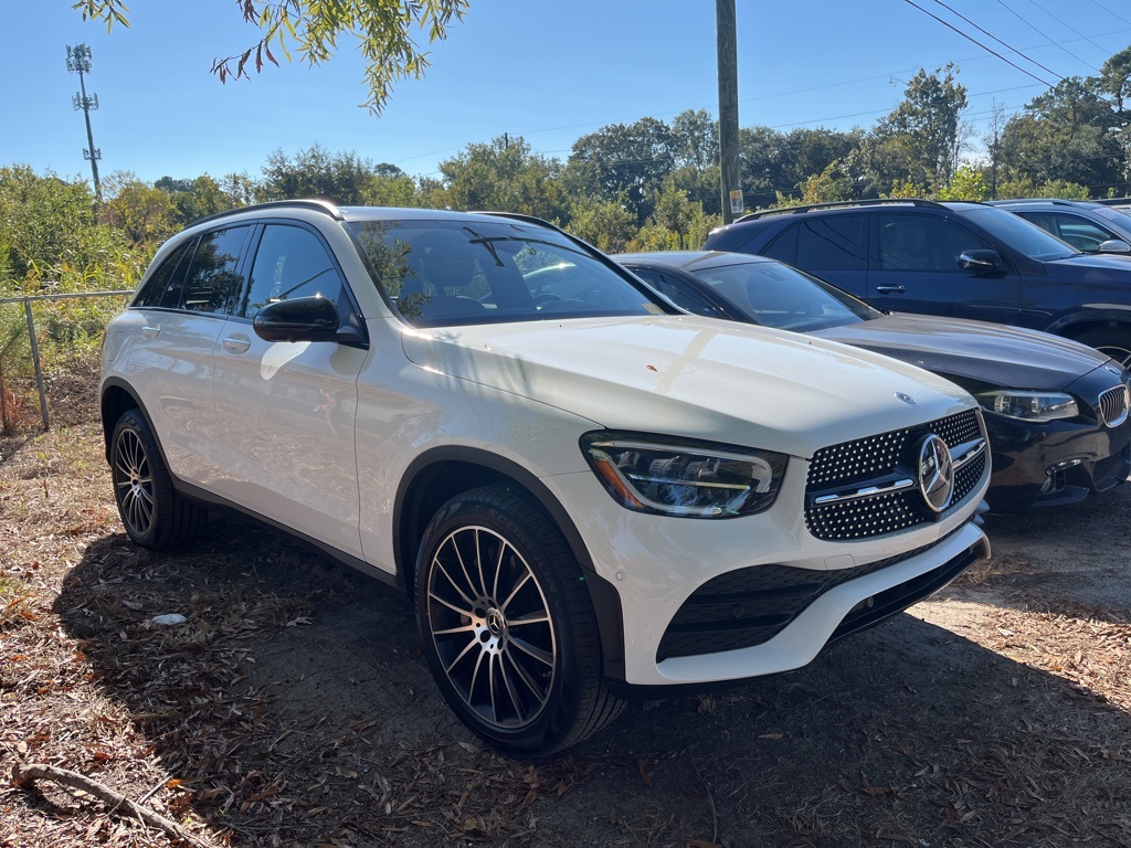 2022 Mercedes Benz GLC 300 photo 4