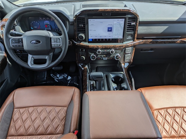 2025 Ford F-150 XLT photo 14