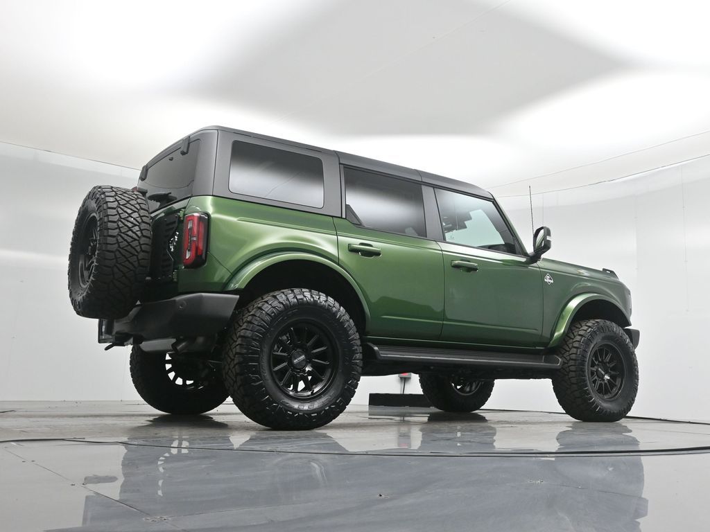 2025 Ford Bronco Outer Banks photo 46