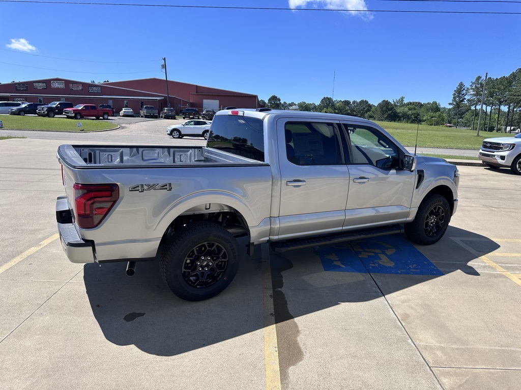 2025 Ford F-150 Lariat photo 5