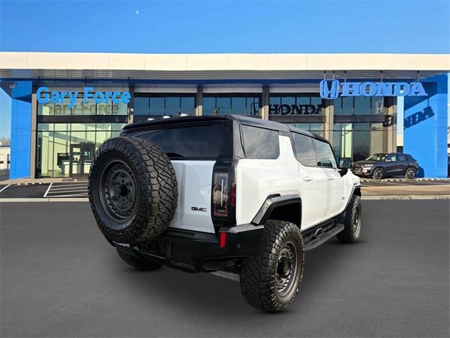 Used 2025 GMC HUMMER EV 2X with VIN 1GKB0NDEXSU106113 for sale in Bowling Green, KY