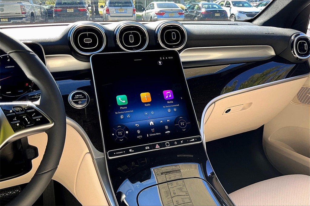 2026 Mercedes Benz GLC 300 4MATIC photo 2