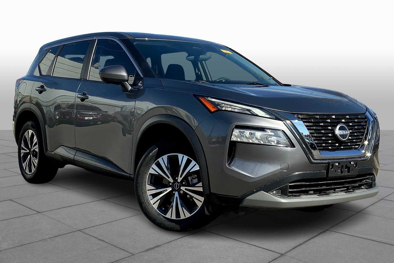 2023 Nissan Rogue SV photo 2