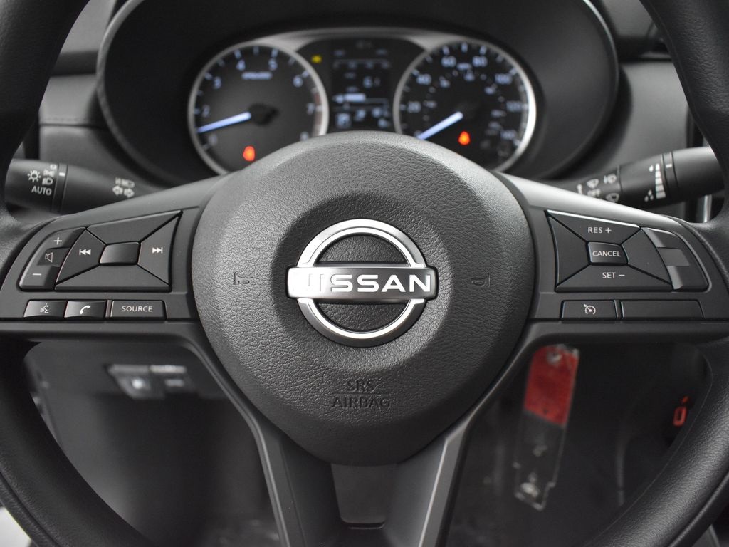 2025 Nissan Versa 1.6 S photo 26
