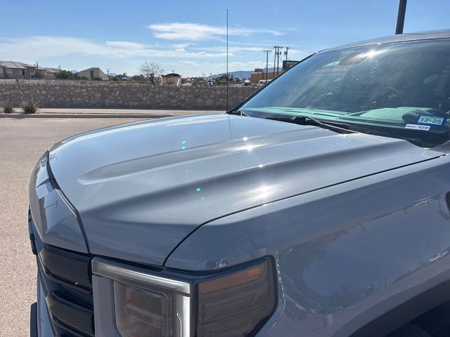 Used 2024 Gray GMC Elevation image 9