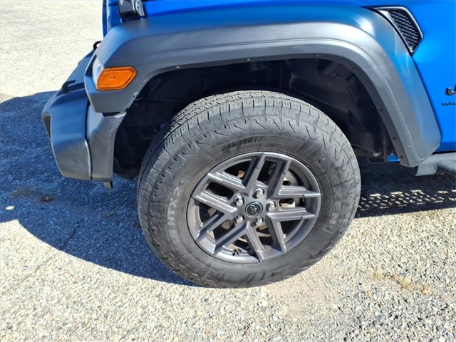 2024 Jeep Wrangler Sport S photo 4