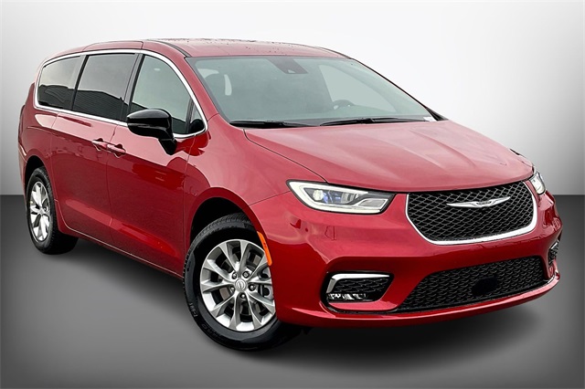 2026 Chrysler Pacifica Select's photo