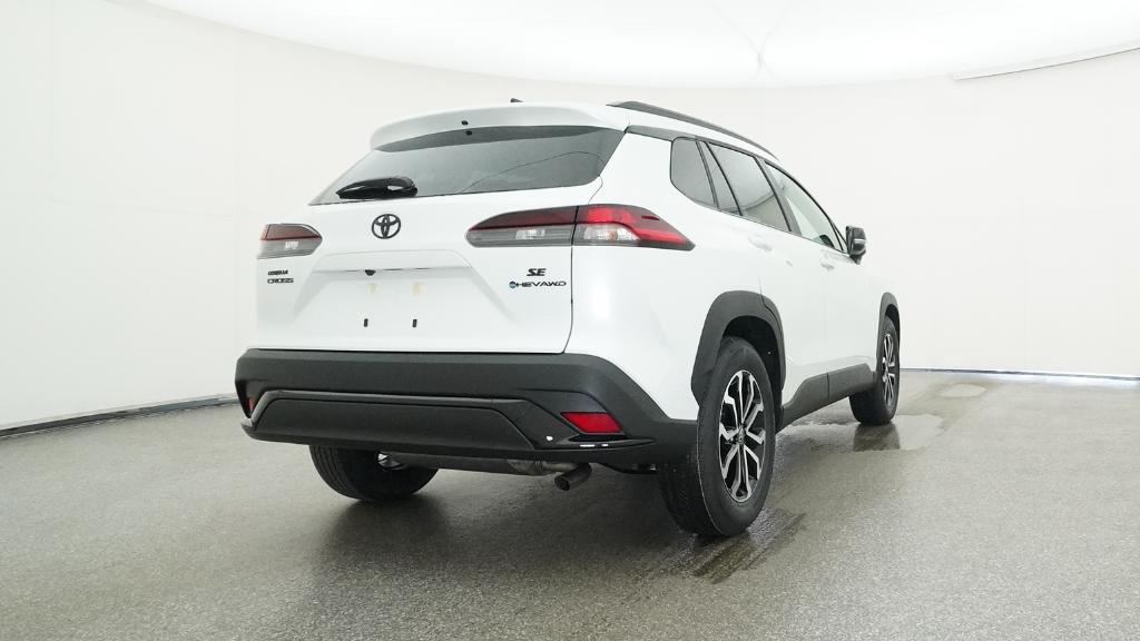 2026 Toyota Corolla Cross XLE XSE photo 17