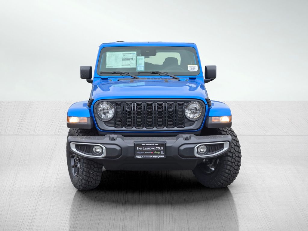 2025 Jeep Gladiator Sport photo 2