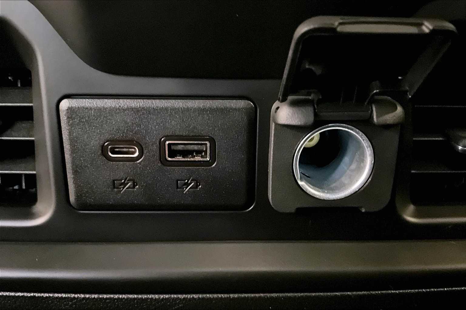 2022 Chevrolet Silverado 1500 RST photo 26