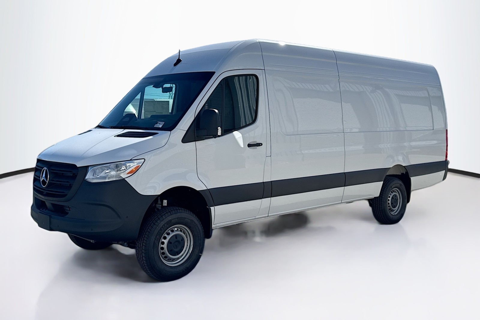 2026 Mercedes-Benz Sprinter Cargo Van Base's photo