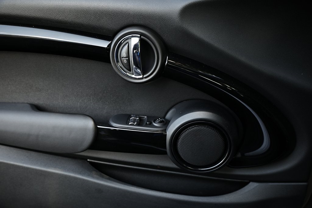 2020 Mini Cooper Signature photo 14