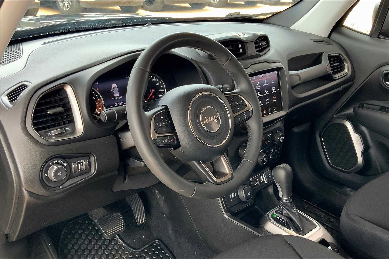 2022 Jeep Renegade Latitude photo 15