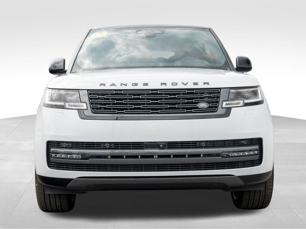 2025 Land Rover Range Rover SE photo 2
