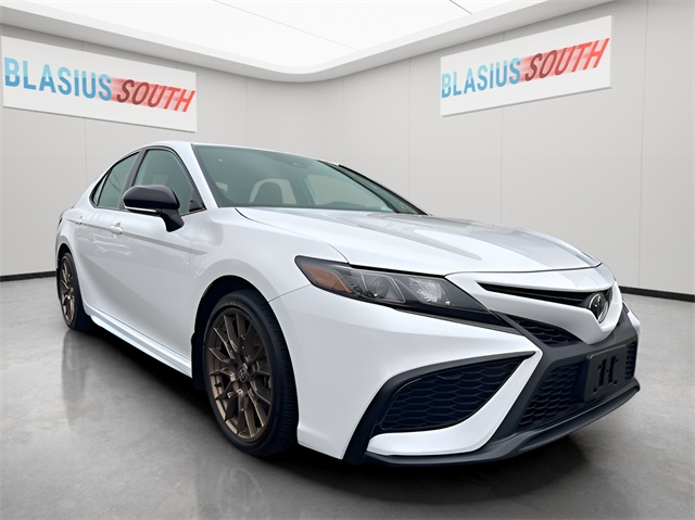 2024 Toyota Camry SE Nightshade's photo