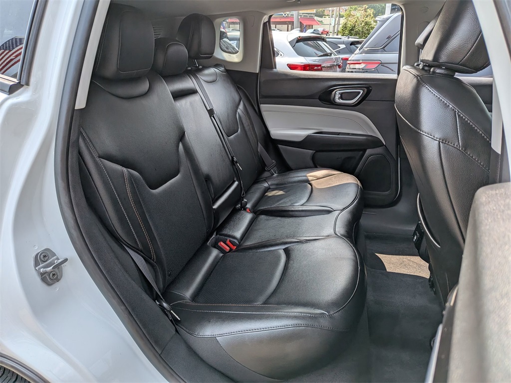 2022 Jeep Compass Limited photo 18
