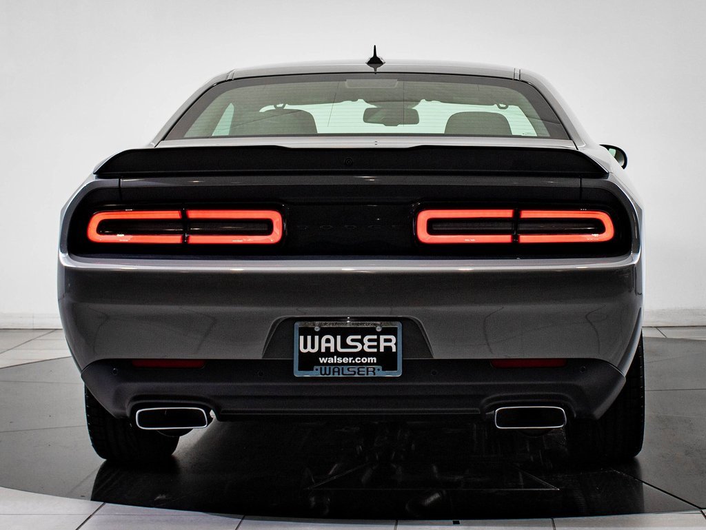 2023 Dodge Challenger R/T photo 7