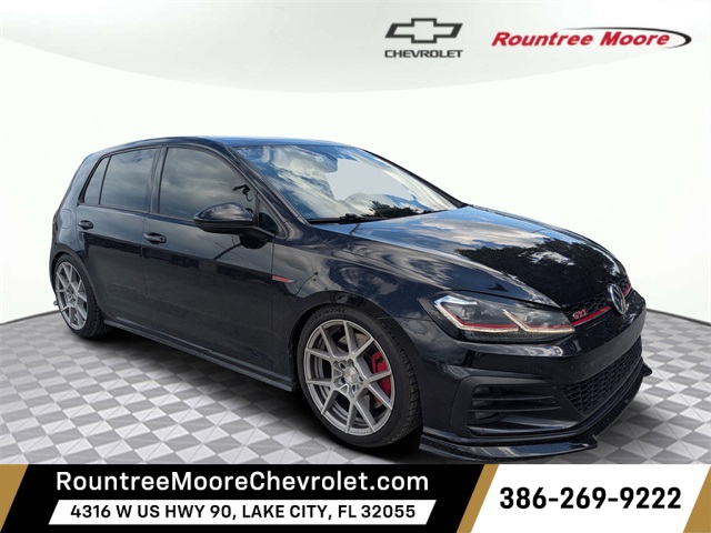 2018 Volkswagen Golf GTI SE's photo