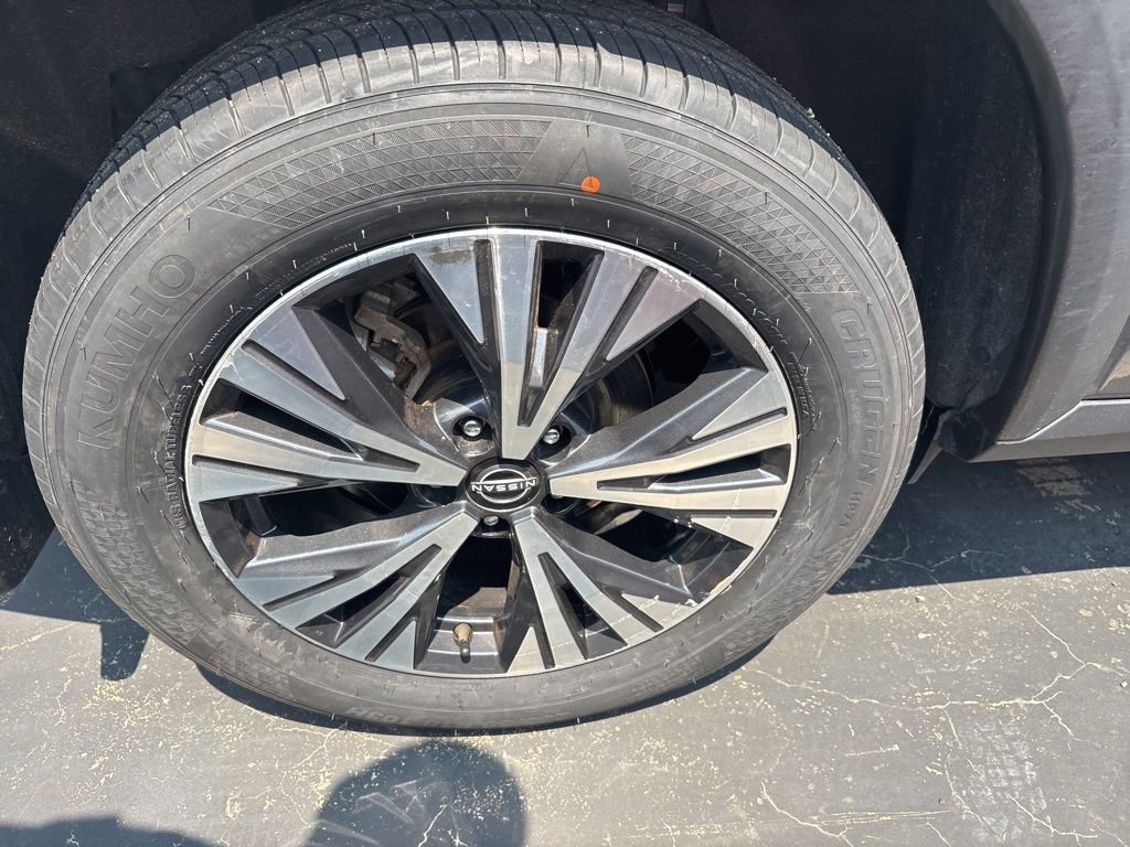 2023 Nissan Rogue SV photo 15
