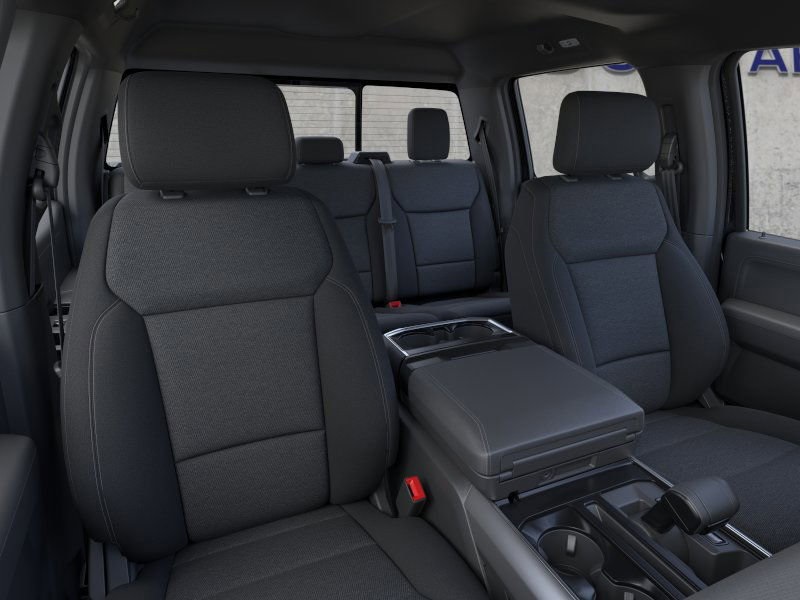 2025 Ford F-150 XLT photo 8