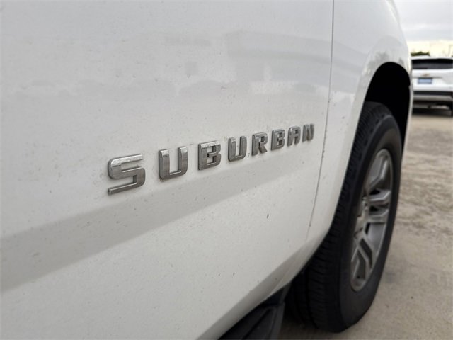 2020 Chevrolet Suburban LT photo 5