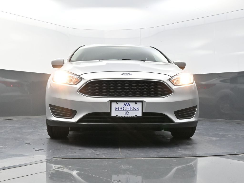 2018 Ford Focus SE photo 19