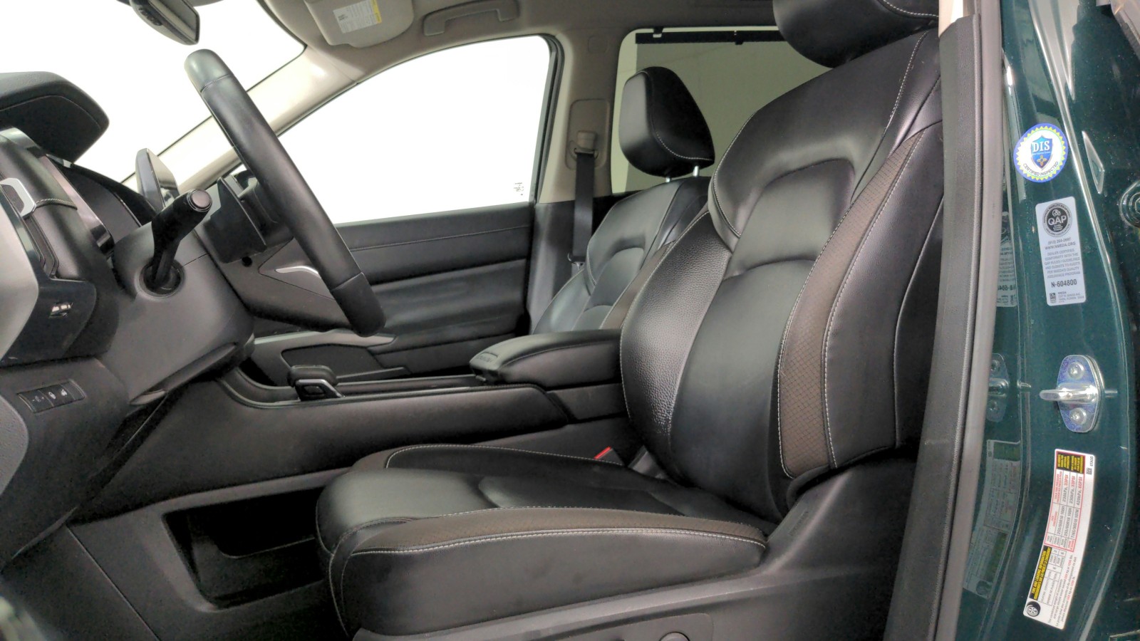 Used 2023 Obsidian Green Pearl Nissan SL image 15