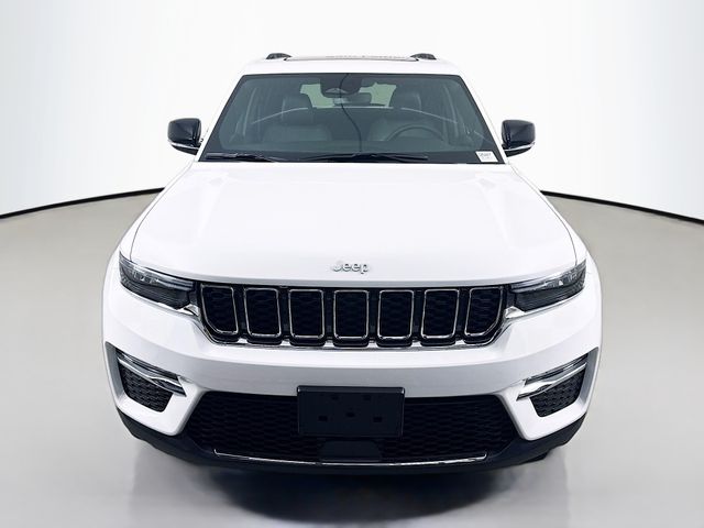 2025 Jeep Grand Cherokee Limited photo 2