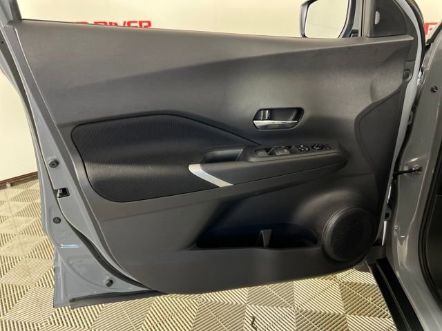 2021 Nissan Kicks SV photo 9