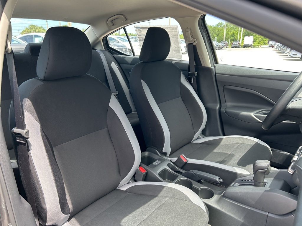 2025 Nissan Versa S photo 31
