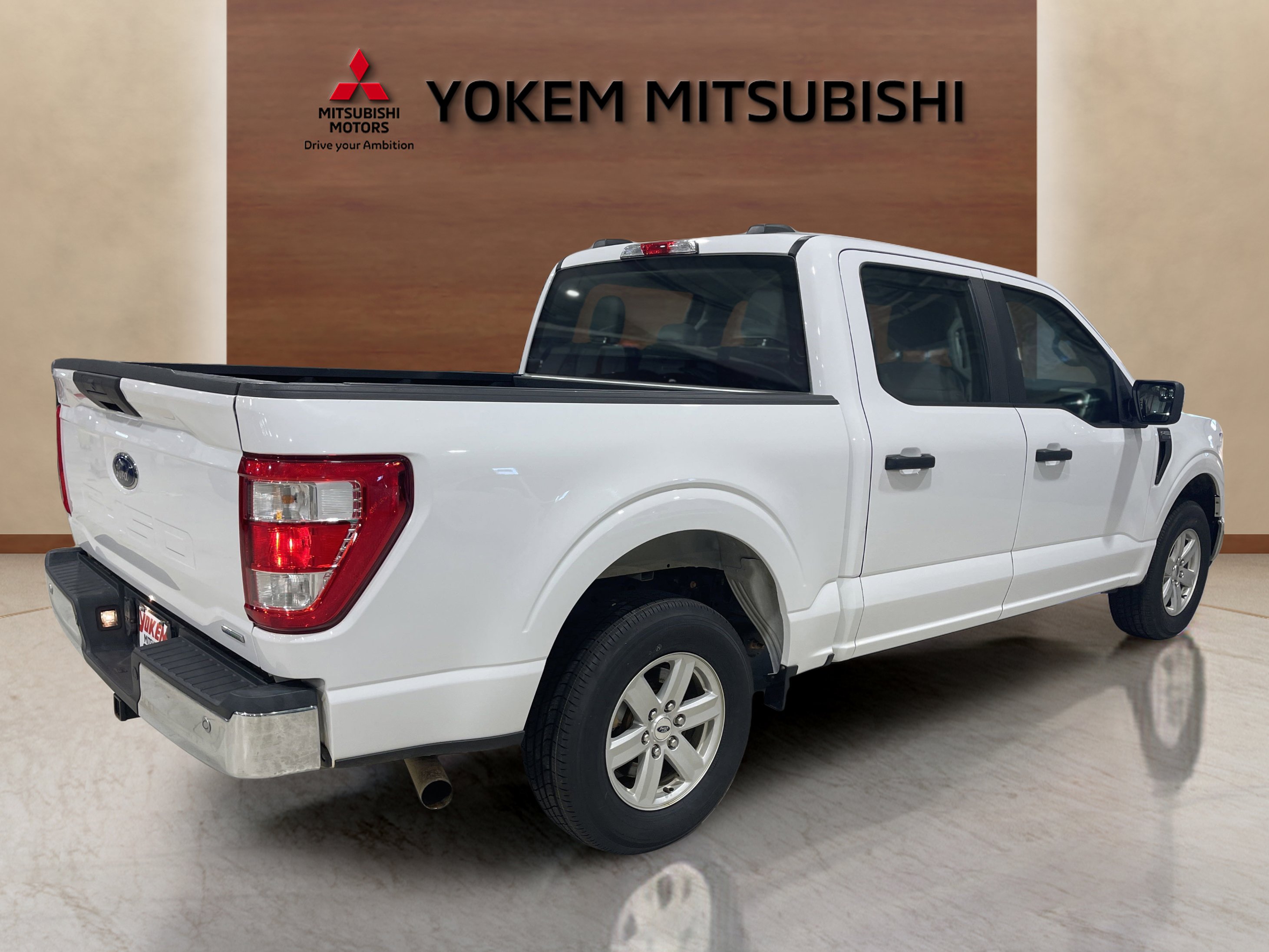 2021 Ford F-150 XL photo 3