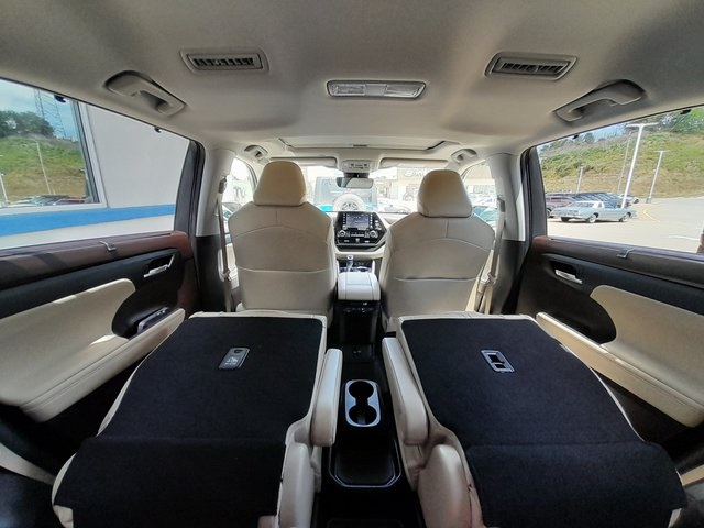 2022 Toyota Highlander XLE photo 50