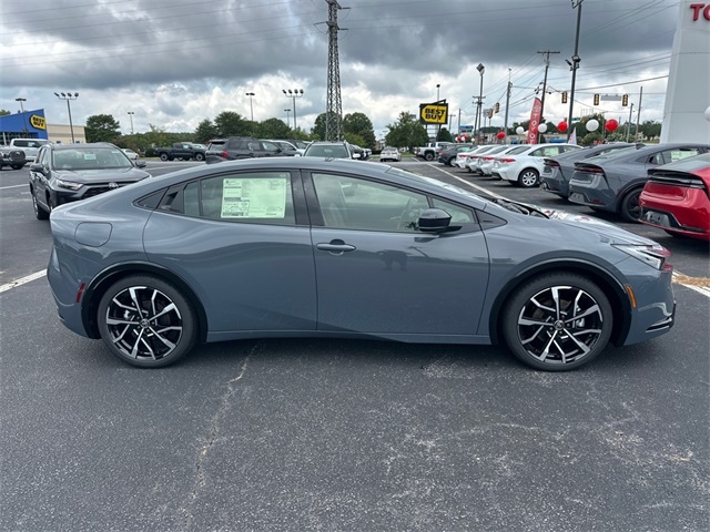 2026 Toyota Prius Plug-in Hybrid XSE photo 2